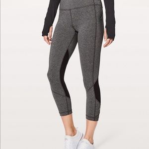 Lululemon Pace Rival Mid-rise crop 22’’